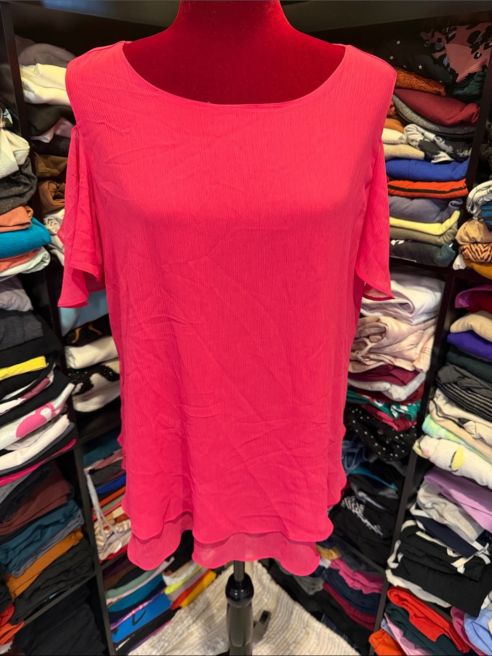#679. 🪷 cold shoulder blouse.  Large